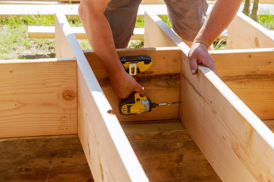 Premium Deck Construction Bloomington, IL Premium Deck Construction Bloomington, IL